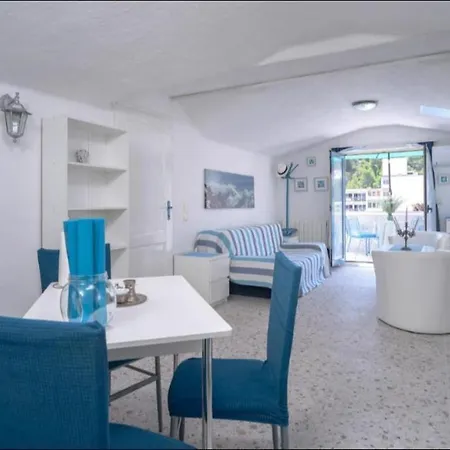Seafront Apartments Villa Domus Marini Διαμέρισμα Χβαρ
