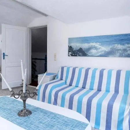 Διαμέρισμα Seafront Apartments Villa Domus Marini