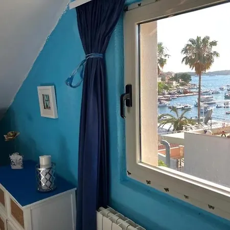 Seafront Apartments Villa Domus Marini