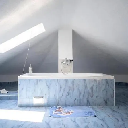 Apartment Seafront Apartments Villa Domus Marini *