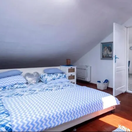 Seafront Apartments Villa Domus Marini