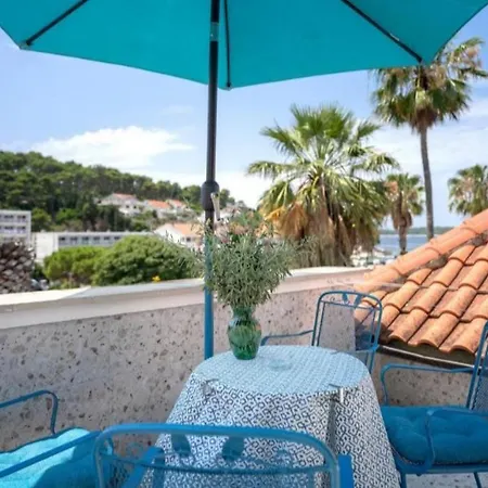 Apartment Seafront Apartments Villa Domus Marini *