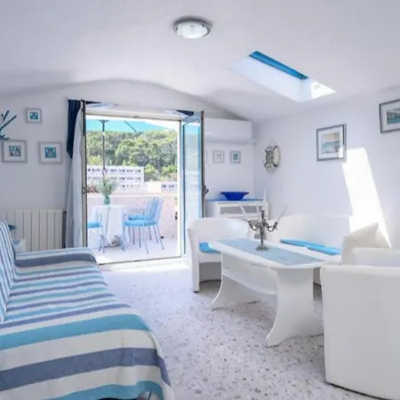 Seafront Apartments Villa Domus Marini * Hvar Town