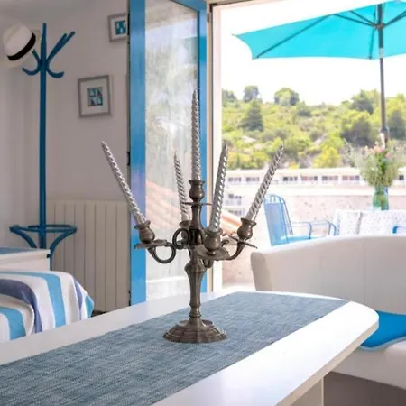 Seafront Apartments Villa Domus Marini